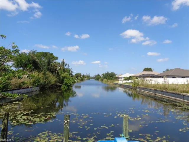 1510 Sw 8th Pl, Cape Coral, Florida 33991