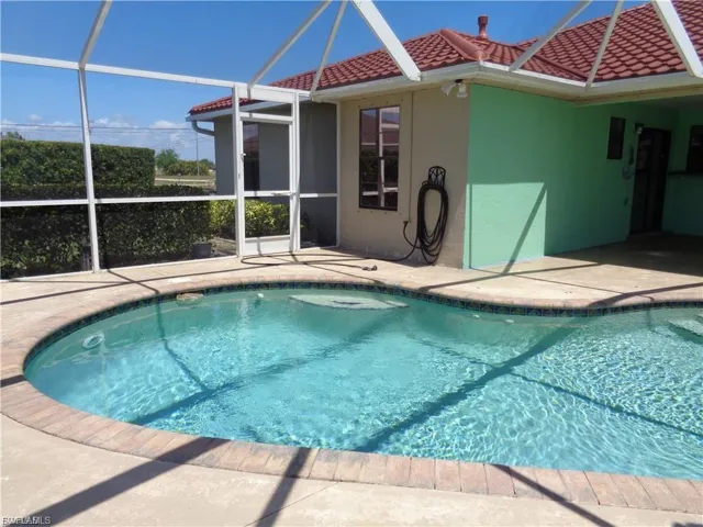 1510 Sw 8th Pl, Cape Coral, Florida 33991