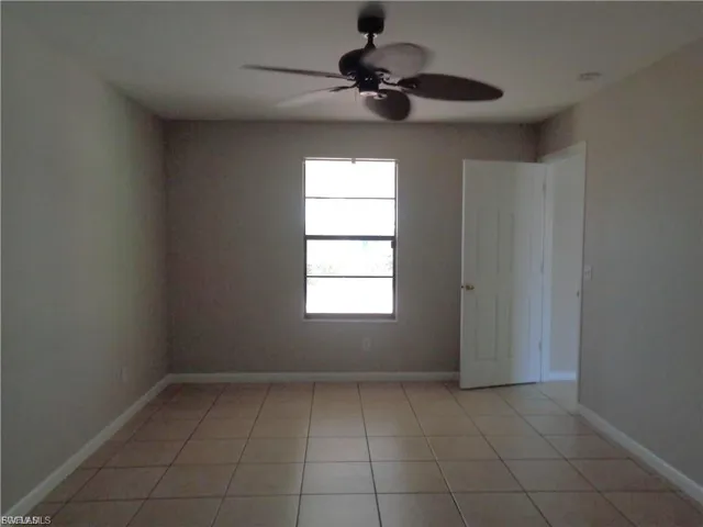 1510 Sw 8th Pl, Cape Coral, Florida 33991