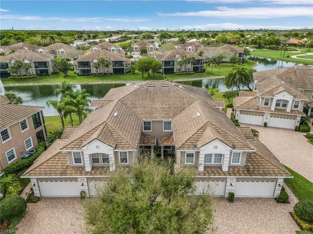 4739 Stratford CT # 2201, NAPLES FL 34105