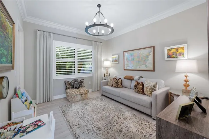 Bedroom 2 has en suite bath and walk in closet