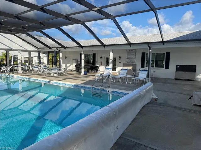 Community pool