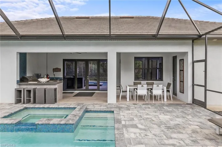 Outdoor Kitchen
