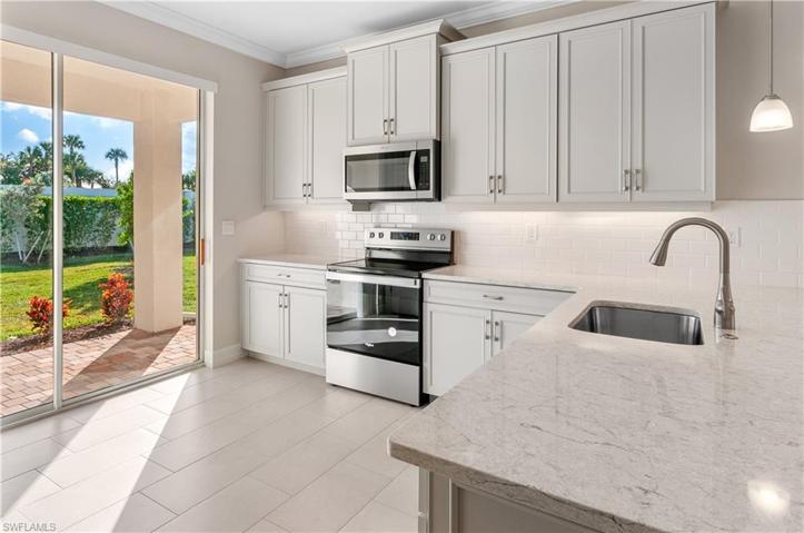 Light & Airy Kitchen
