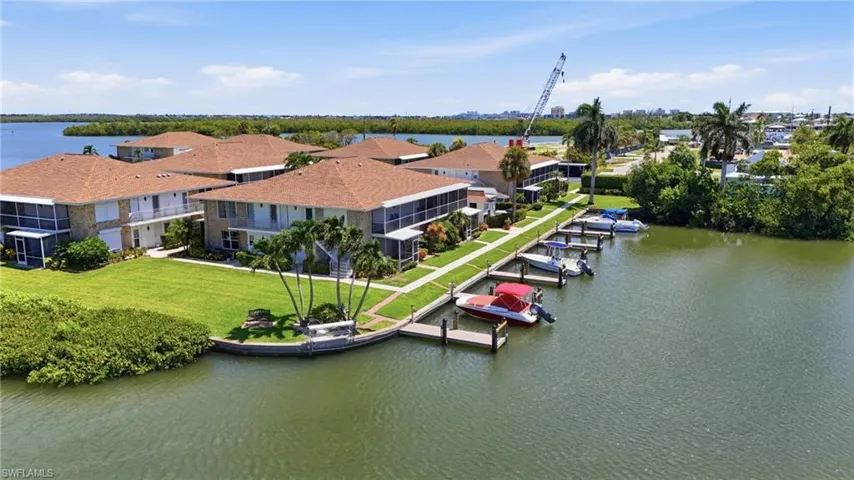 AERIAL VIEWS OF TARPON VILLAGE COMMUNITY...INCREDIBLE, STUNNING VIEWS OF TARPON BAY!!