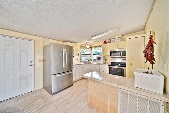 7167  Cobiac  DR, St. James City, FL 33956