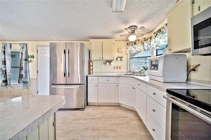 7167  Cobiac  DR, St. James City, FL 33956