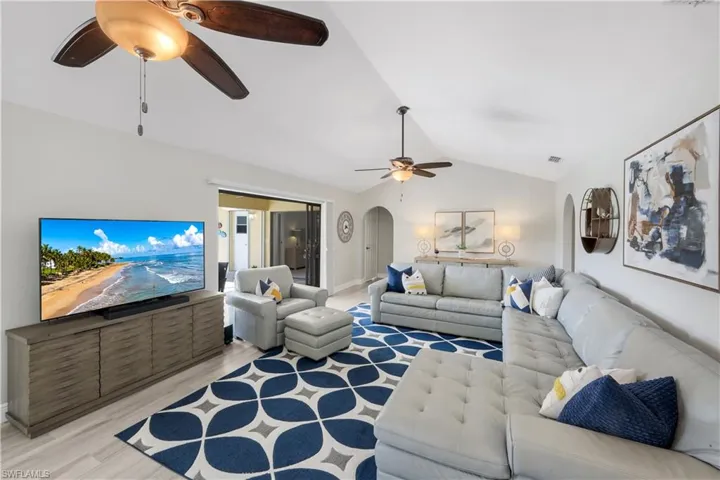 3718 Se 8th Ave, Cape Coral, Florida 33904