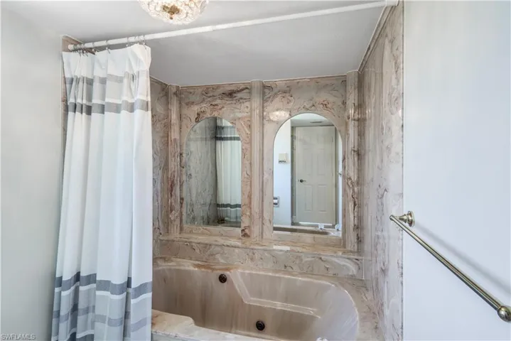 3718 Se 8th Ave, Cape Coral, Florida 33904
