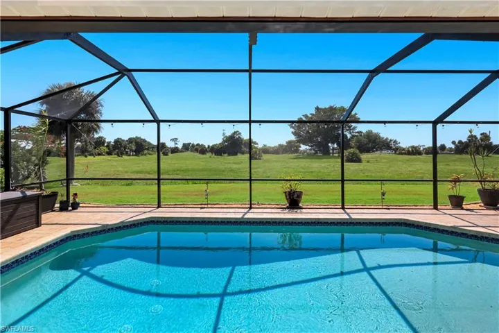 3718 Se 8th Ave, Cape Coral, Florida 33904