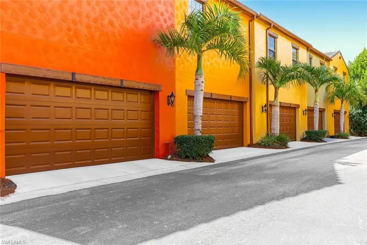 9037 Alturas St 37-2, Naples, Florida 34113