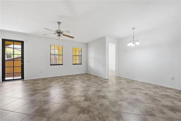 9037 Alturas St 37-2, Naples, Florida 34113