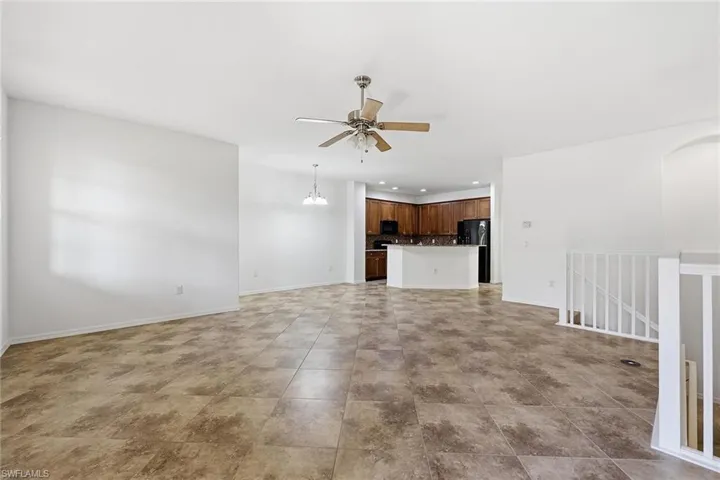 9037 Alturas St 37-2, Naples, Florida 34113