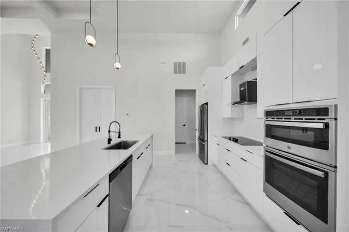 1218 Nw 20th Ave, Cape Coral, Florida 33993