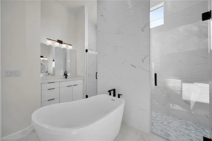 1218 Nw 20th Ave, Cape Coral, Florida 33993