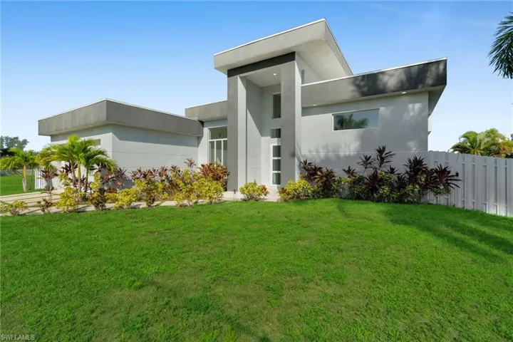 1218 Nw 20th Ave, Cape Coral, Florida 33993