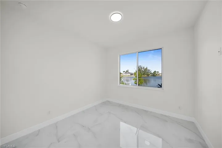 1218 Nw 20th Ave, Cape Coral, Florida 33993