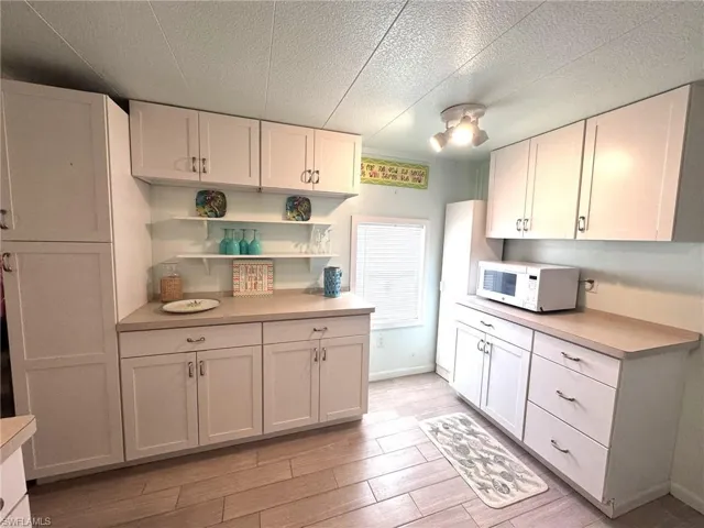 464 Kaiser Dr, Palmetto, Florida 34221
