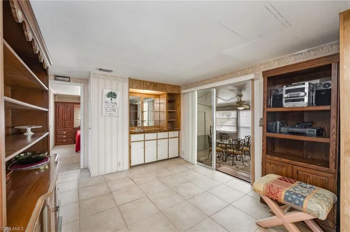 21  San Lu Rue  AVE, Naples, FL 34104