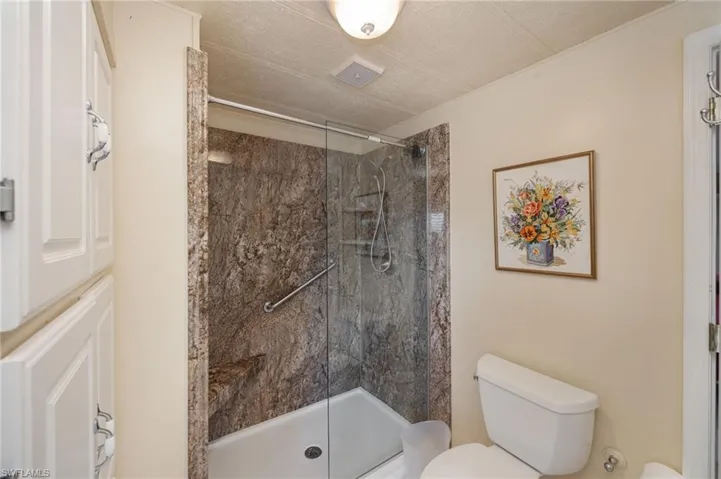 21  San Lu Rue  AVE, Naples, FL 34104