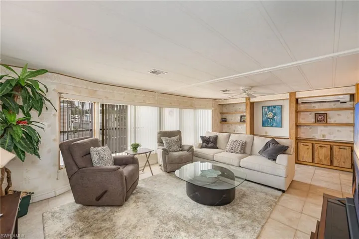 21  San Lu Rue  AVE, Naples, FL 34104