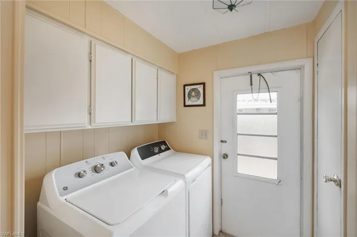 21  San Lu Rue  AVE, Naples, FL 34104