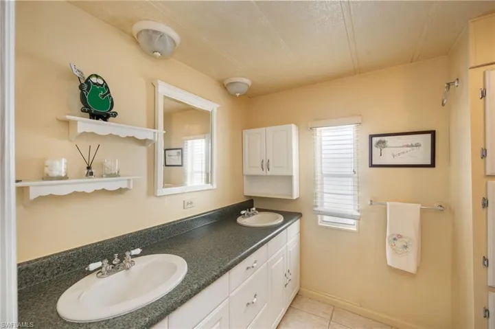 21  San Lu Rue  AVE, Naples, FL 34104