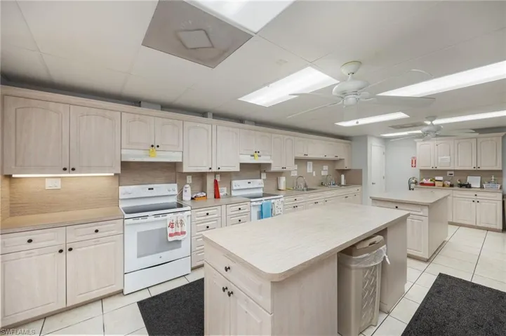21  San Lu Rue  AVE, Naples, FL 34104