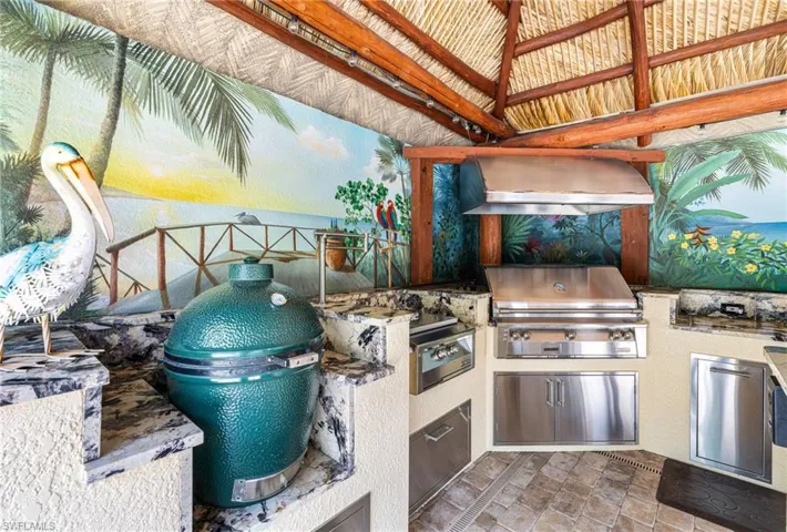 OUTDOOR TIKI HUT