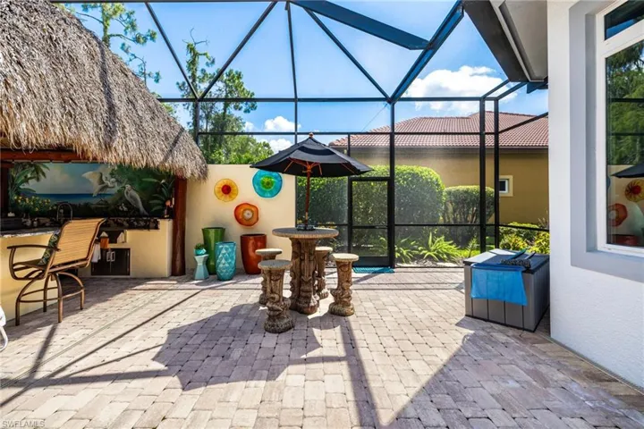 OUTDOOR TIKI HUT
