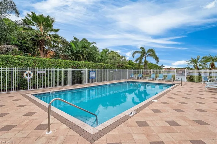 6687 Huntley Ln S, Naples, Florida 34104