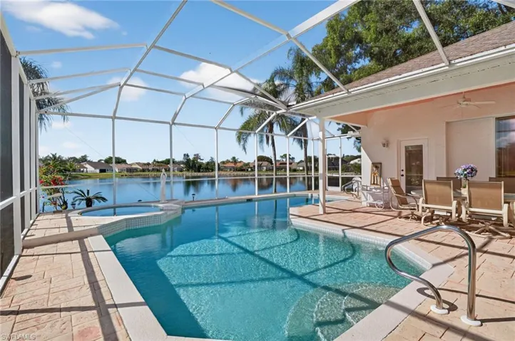 6687 Huntley Ln S, Naples, Florida 34104