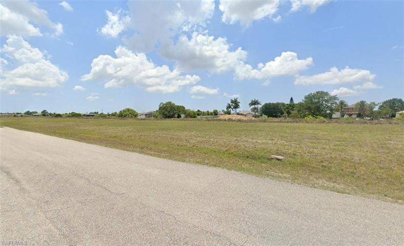 1426 NE 19th PL, CAPE CORAL FL 33909