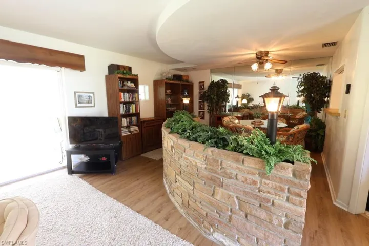 5227 Glade Ct, Cape Coral, Florida 33904