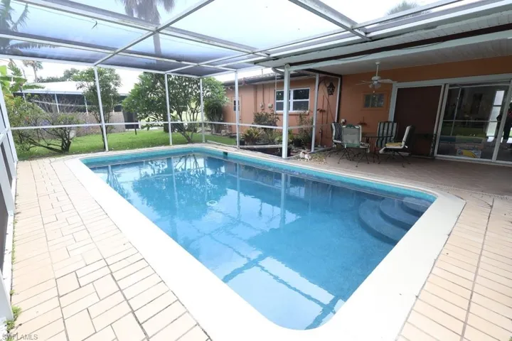 5227 Glade Ct, Cape Coral, Florida 33904