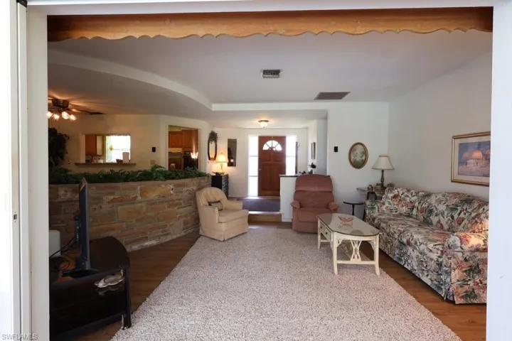 5227 Glade Ct, Cape Coral, Florida 33904