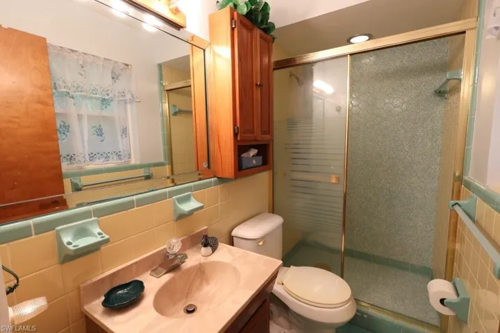 5227 Glade Ct, Cape Coral, Florida 33904
