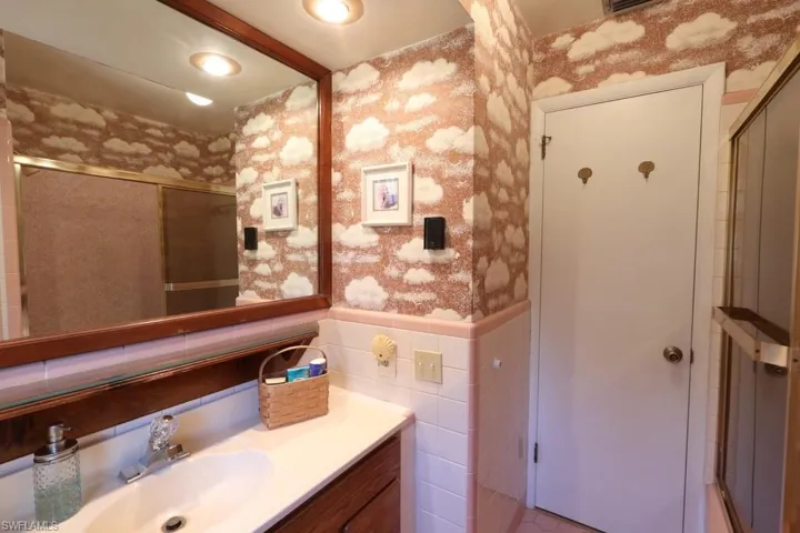 5227 Glade Ct, Cape Coral, Florida 33904