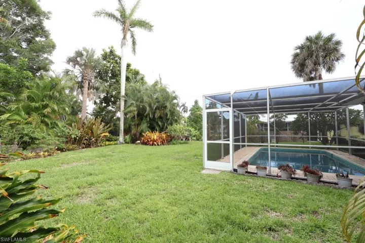 5227 Glade Ct, Cape Coral, Florida 33904