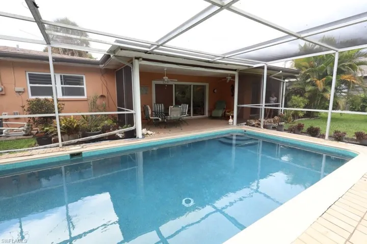 5227 Glade Ct, Cape Coral, Florida 33904