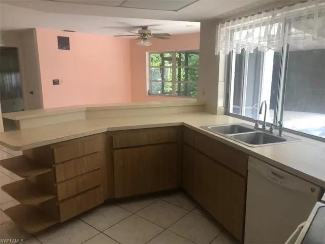 224 Pine Valley Cir, Naples, Florida 34113