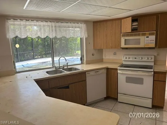 224 Pine Valley Cir, Naples, Florida 34113