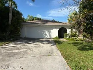 224 Pine Valley Cir, Naples, Florida 34113