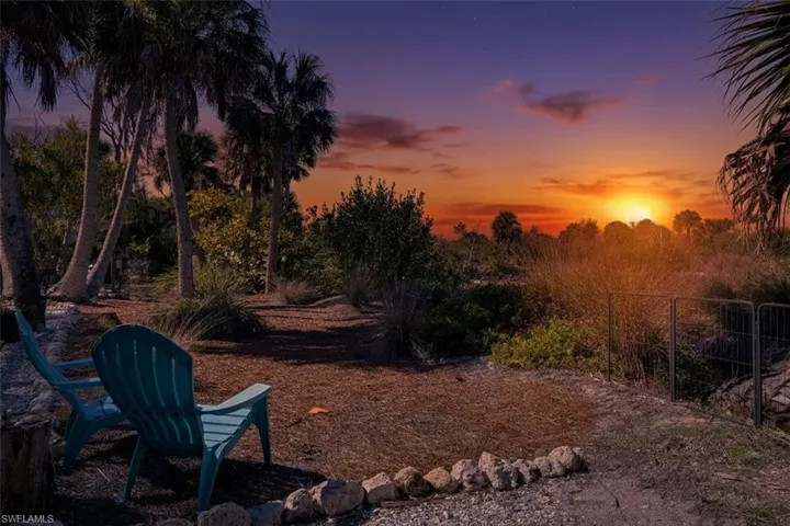 9247 Dimmick Dr, Sanibel, Florida 33957