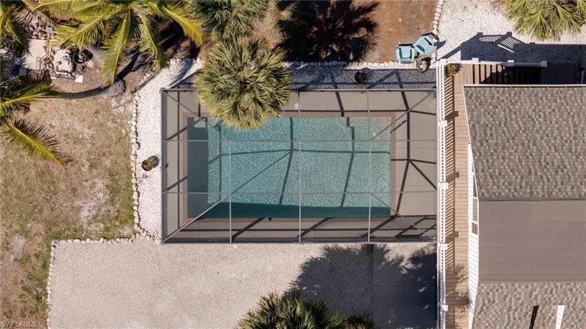9247 Dimmick Dr, Sanibel, Florida 33957