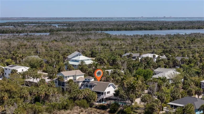 9247 Dimmick Dr, Sanibel, Florida 33957