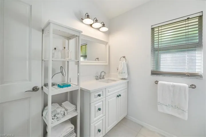 1367  Cypress Woods  DR, Naples, FL 34103