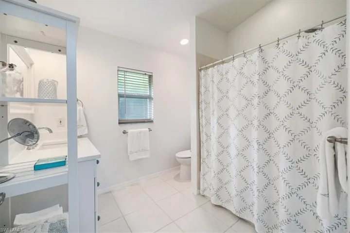 1367  Cypress Woods  DR, Naples, FL 34103