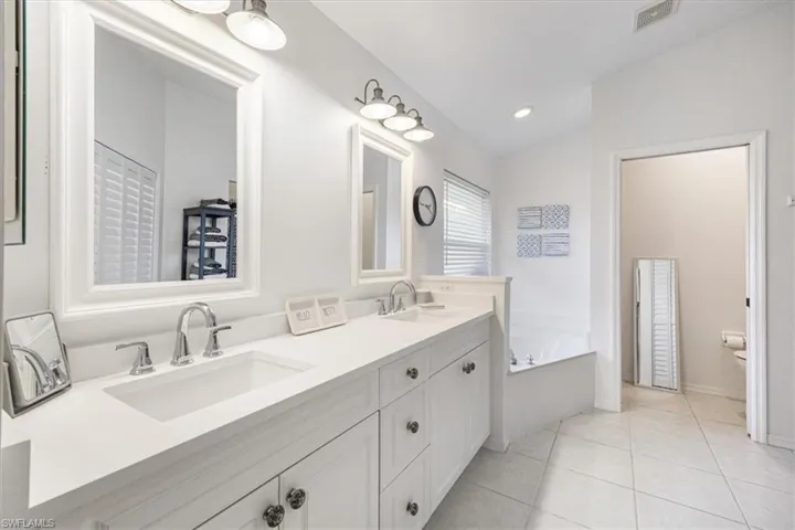 1367  Cypress Woods  DR, Naples, FL 34103