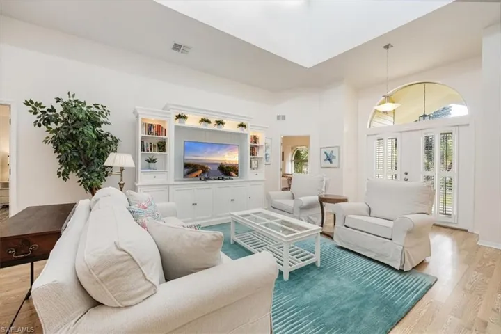 1367  Cypress Woods  DR, Naples, FL 34103